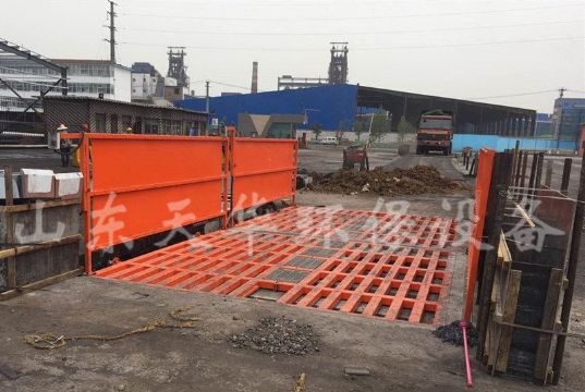 點擊查看詳細信息<br>標題：重型8m長定制洗車機 閱讀次數(shù)：4426